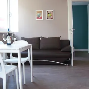 Apartmenthouse - Am Goerlitzer Park Lägenhetshotell Berlin
